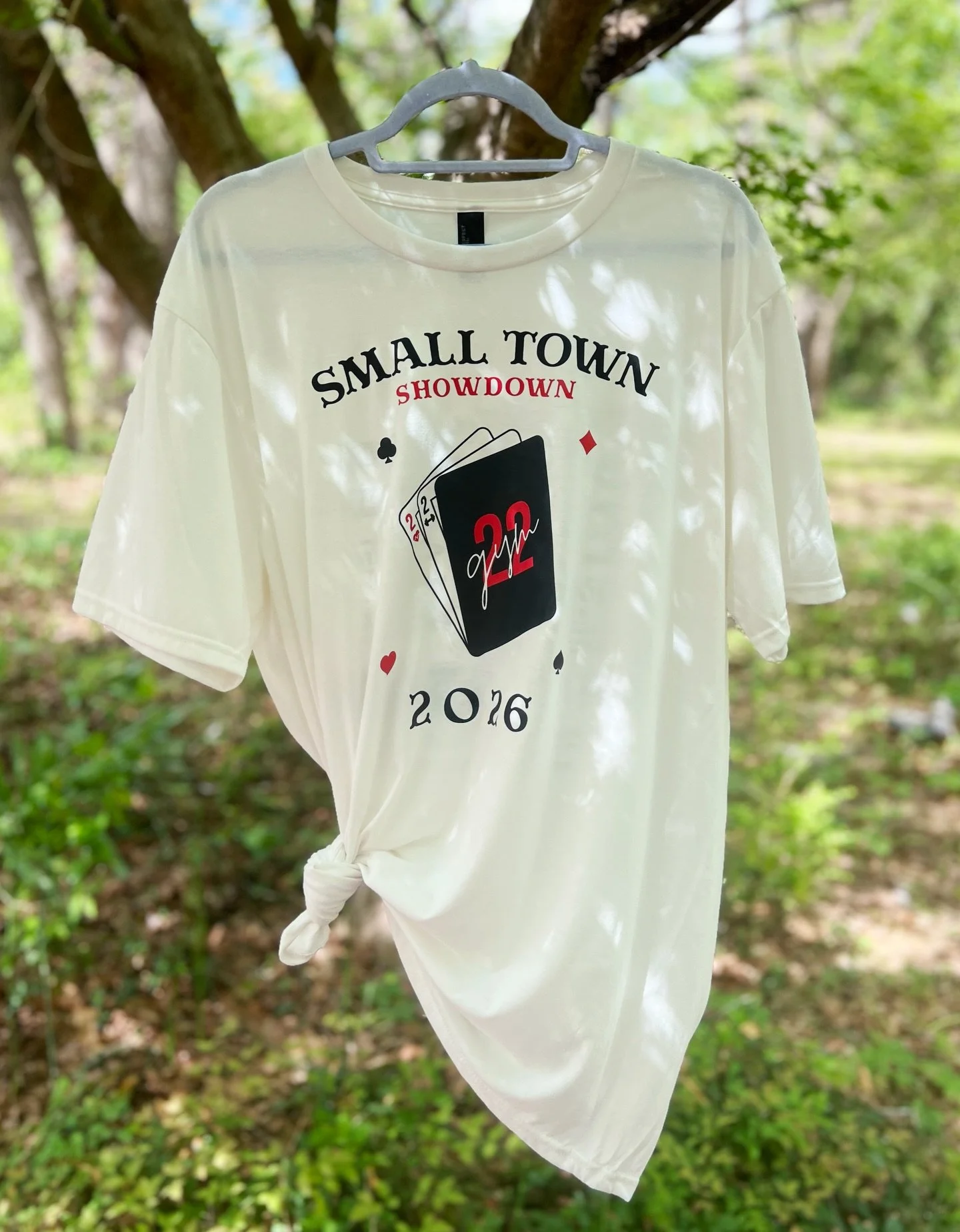 Cute T-Shirt design I did a while ago for Gym22! My client wanted a poker/card theme for the shirt. My fav detail is the gym symbols as card suits!&hearts;️&spades;️&diams;️&clubs;️