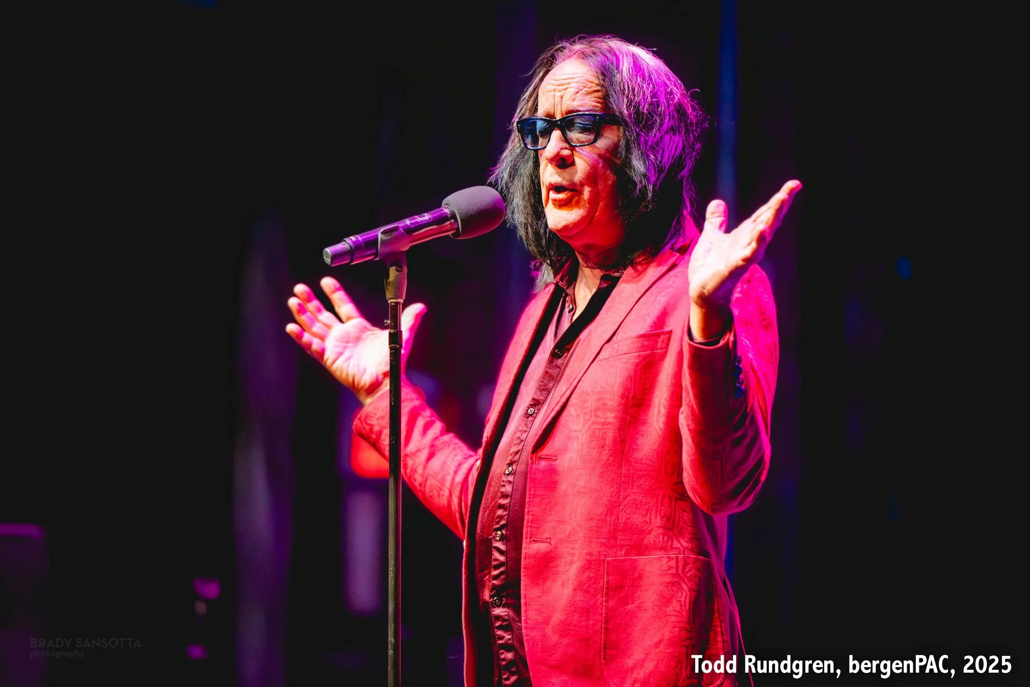 Todd Rundgren (of Utopia) singing during a tribute concert to Burt Bacharach at BergenPAC in Englewood, NJ.