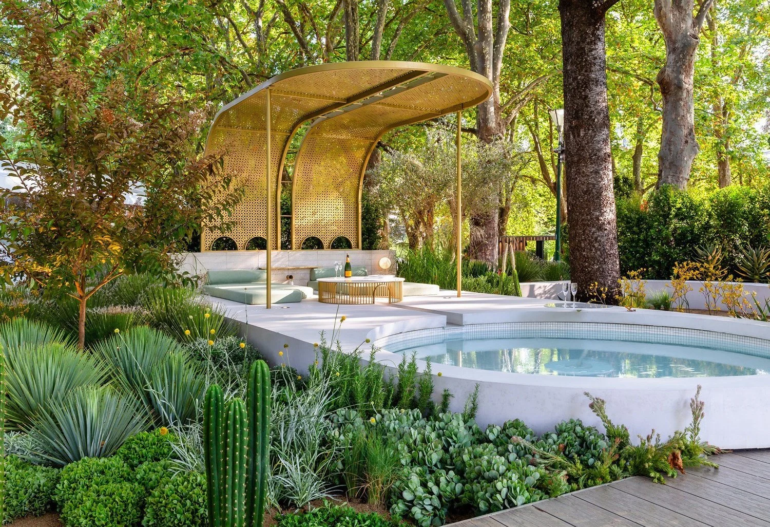 Aurum display garden.