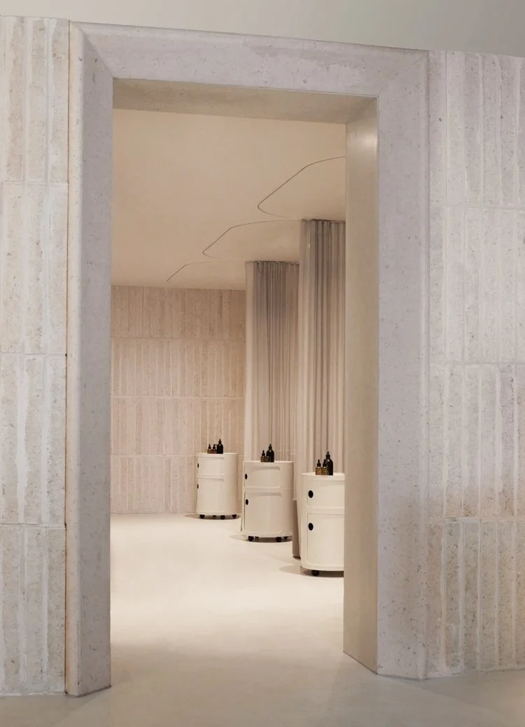 Adytum spa interior