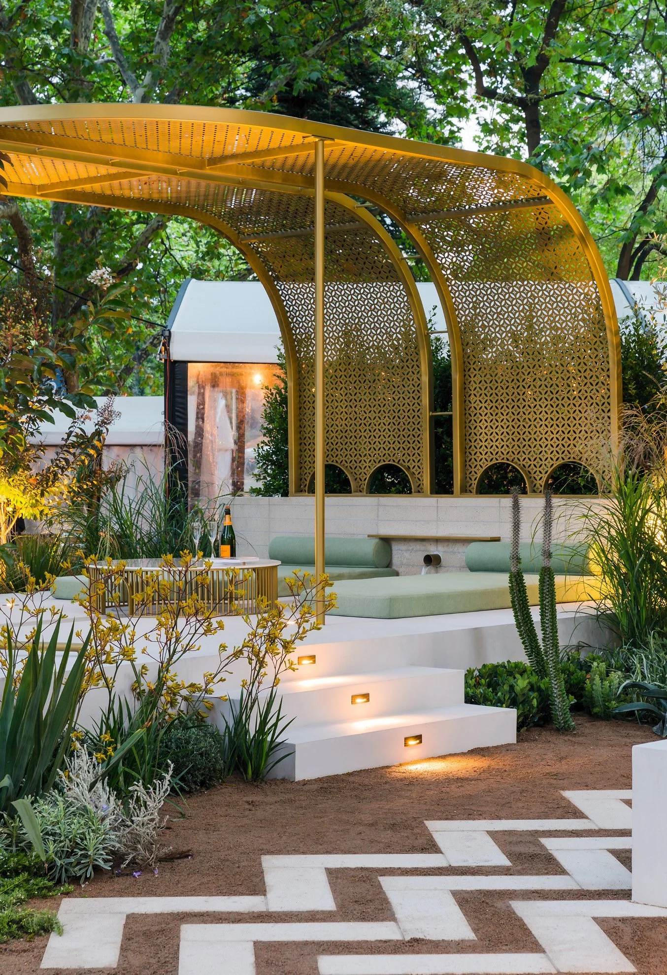 exterior patio with microcement flooring