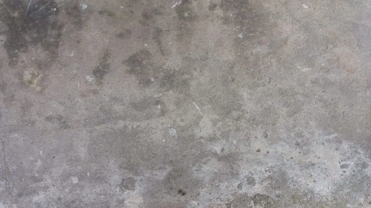 discoloured concrete