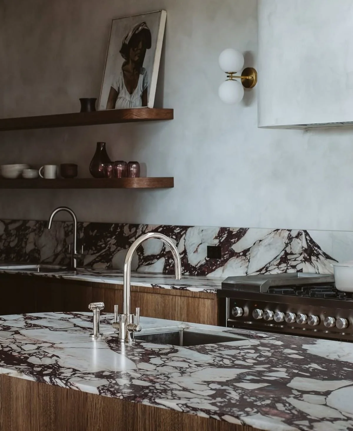 calcatta viola kitchen