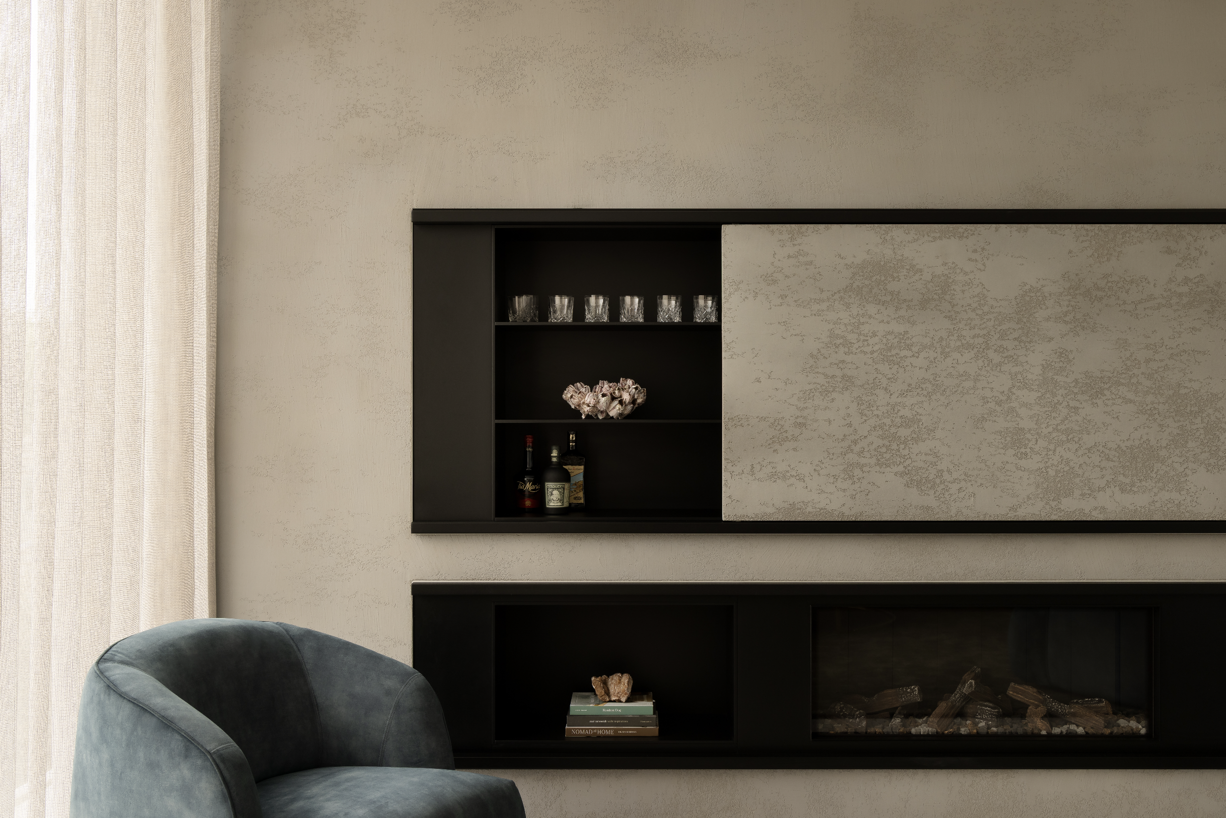 X-Bond wall with integrated joinery