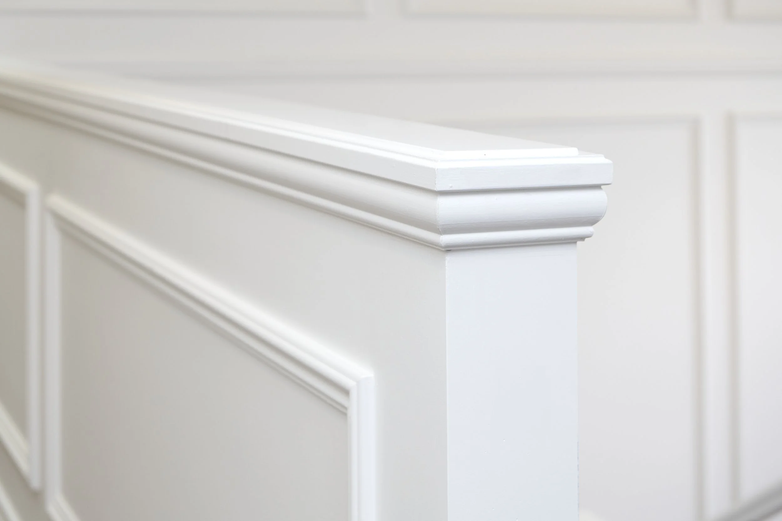 STAIRCASE TIMBER AND PLASTER DETAILING AT THE HILLS 2.0