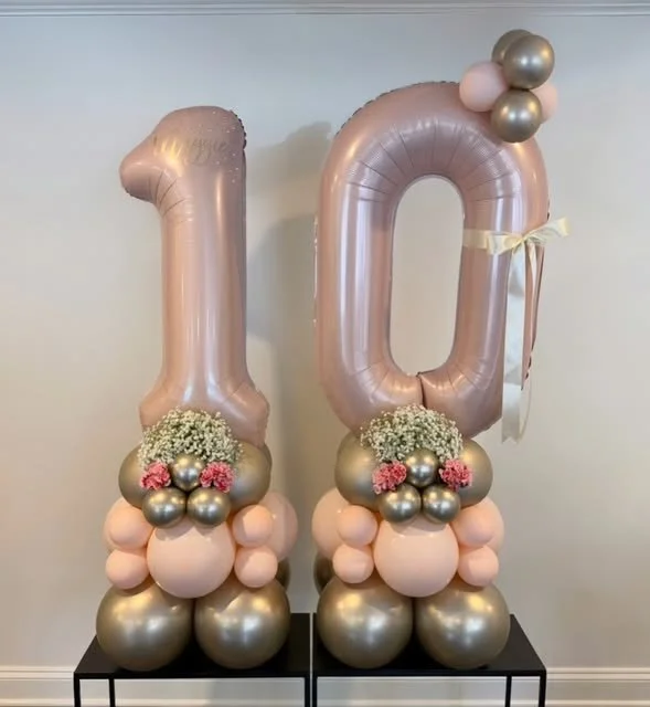 number-10-balloon-stacks.jpg