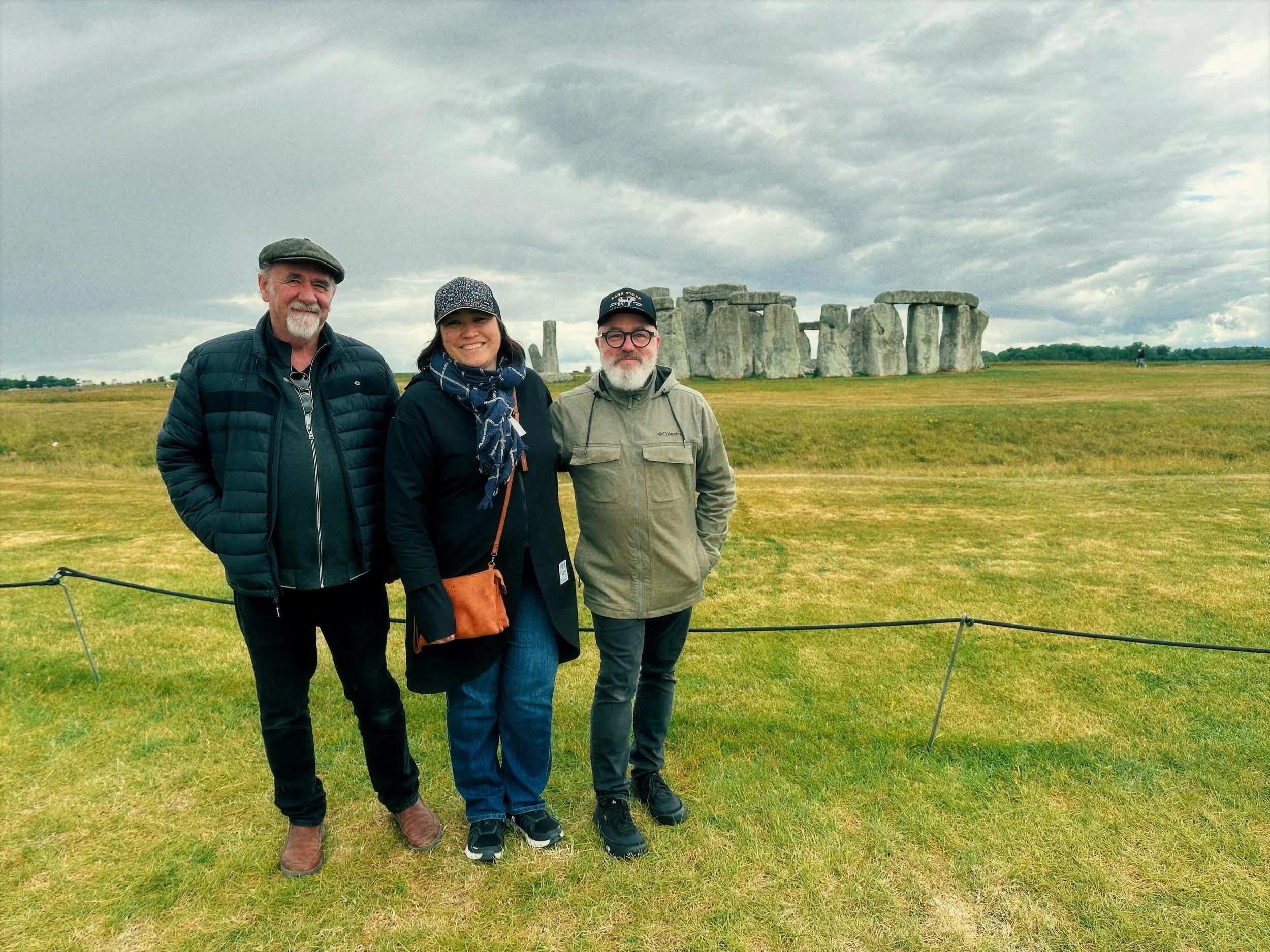 On our way to the gig we stopped at Stonehenge!🤘very cool!