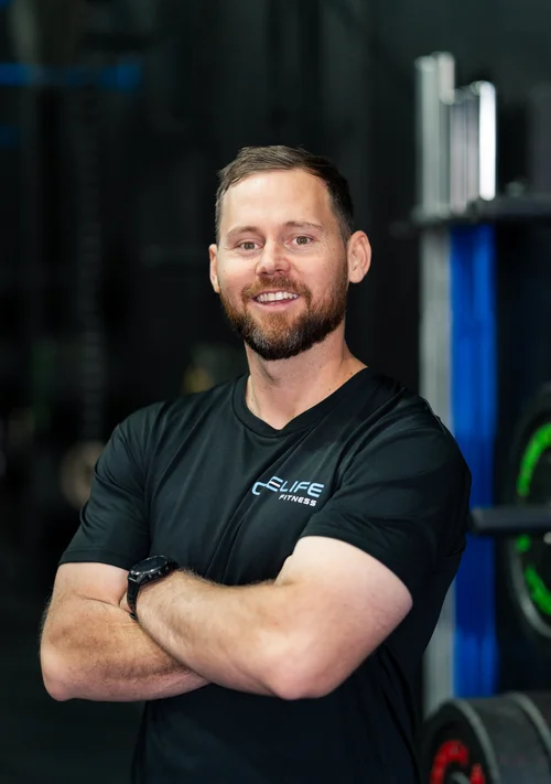 Manu Roberts, Owner