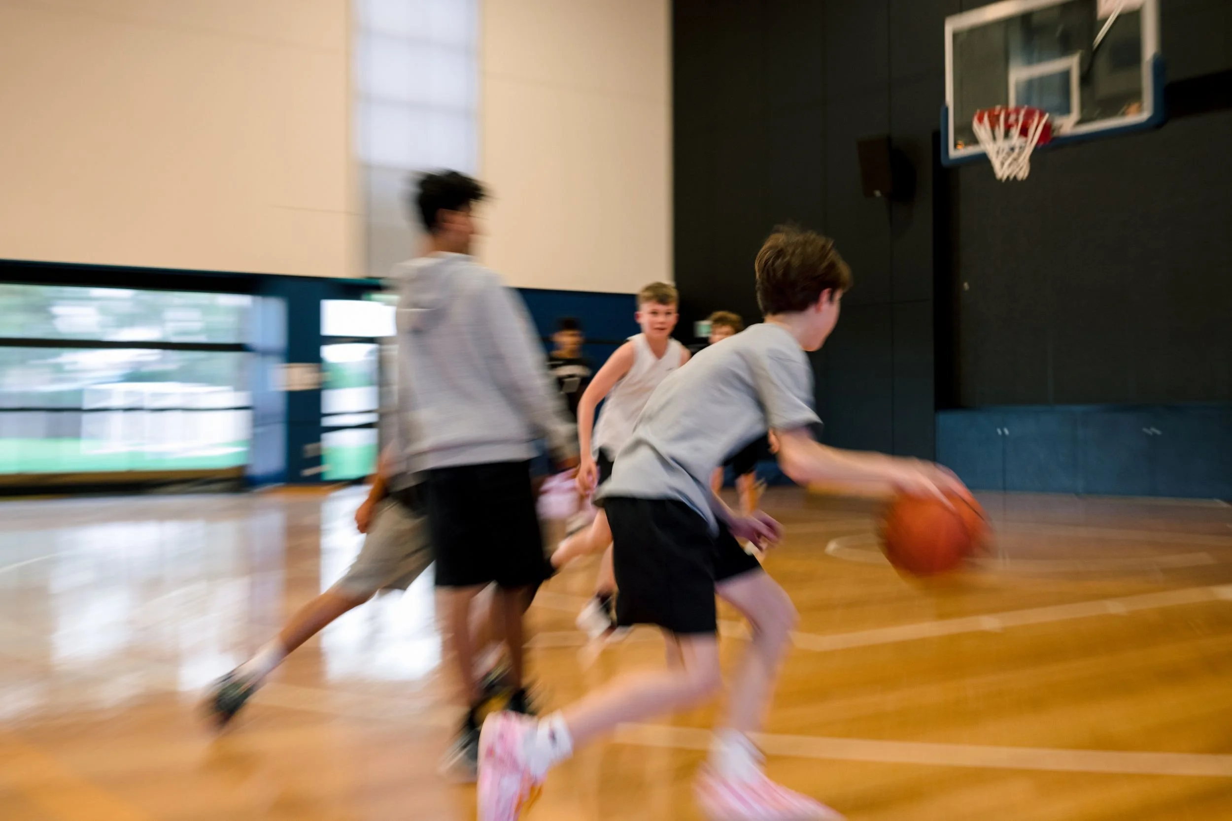 Kingswood Primary School: Basketball Court Upgrade for Indoor and Outdoor Play