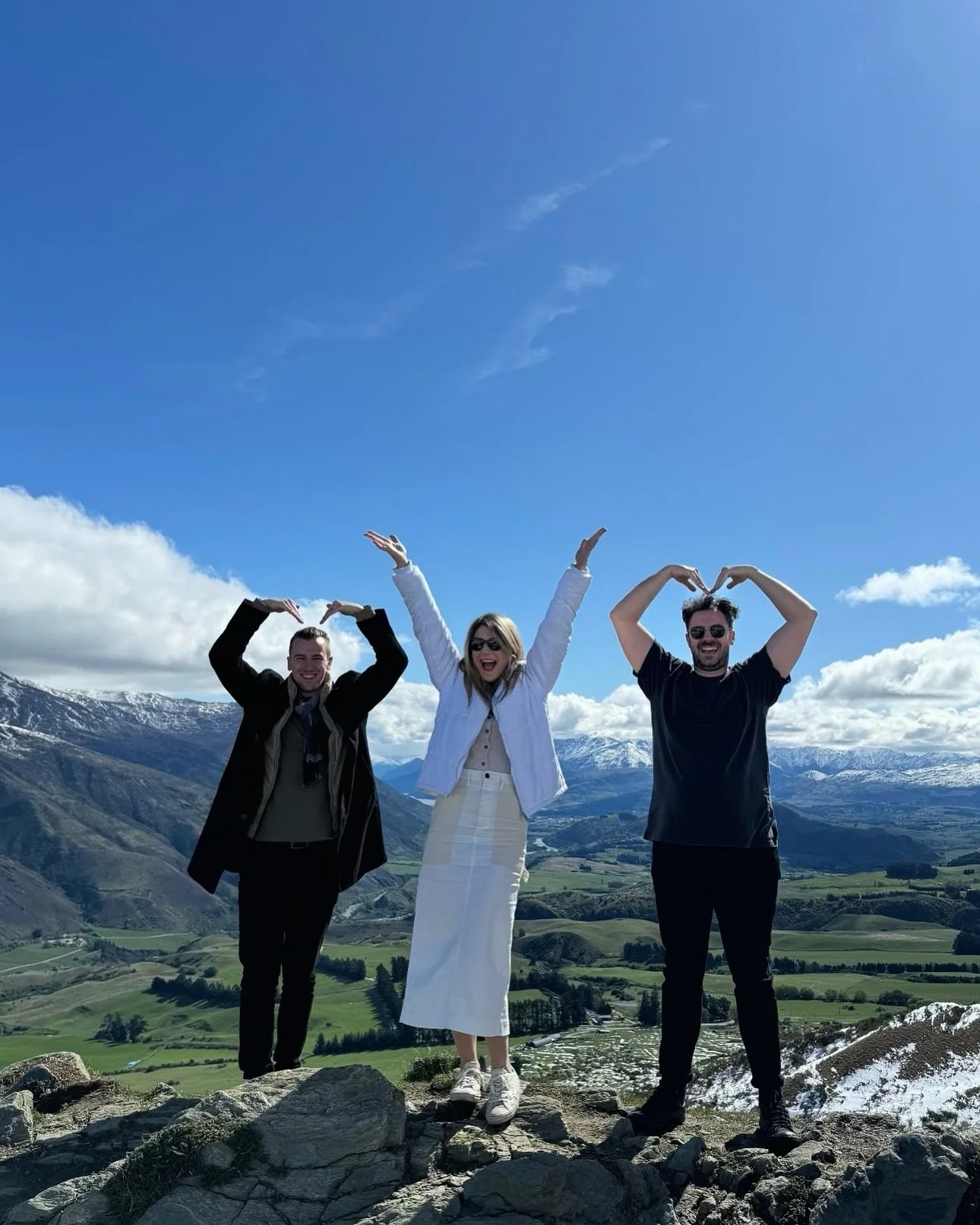 Welcome to our new page of Maple Vale Music, a trio collaboration of @maplerosemusic x @valeacoustic 

We just had the honour of performing at Jaclyn &amp; Blake&rsquo;s wedding in Queenstown, so stay tuned for some epic NZ content coming your way! ?