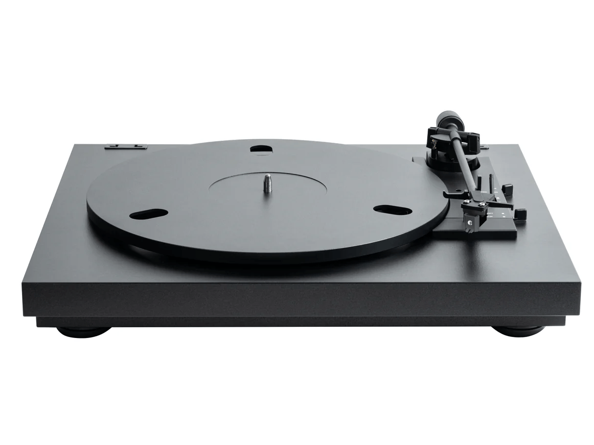 Pro-Ject_A1.2_front_1.png