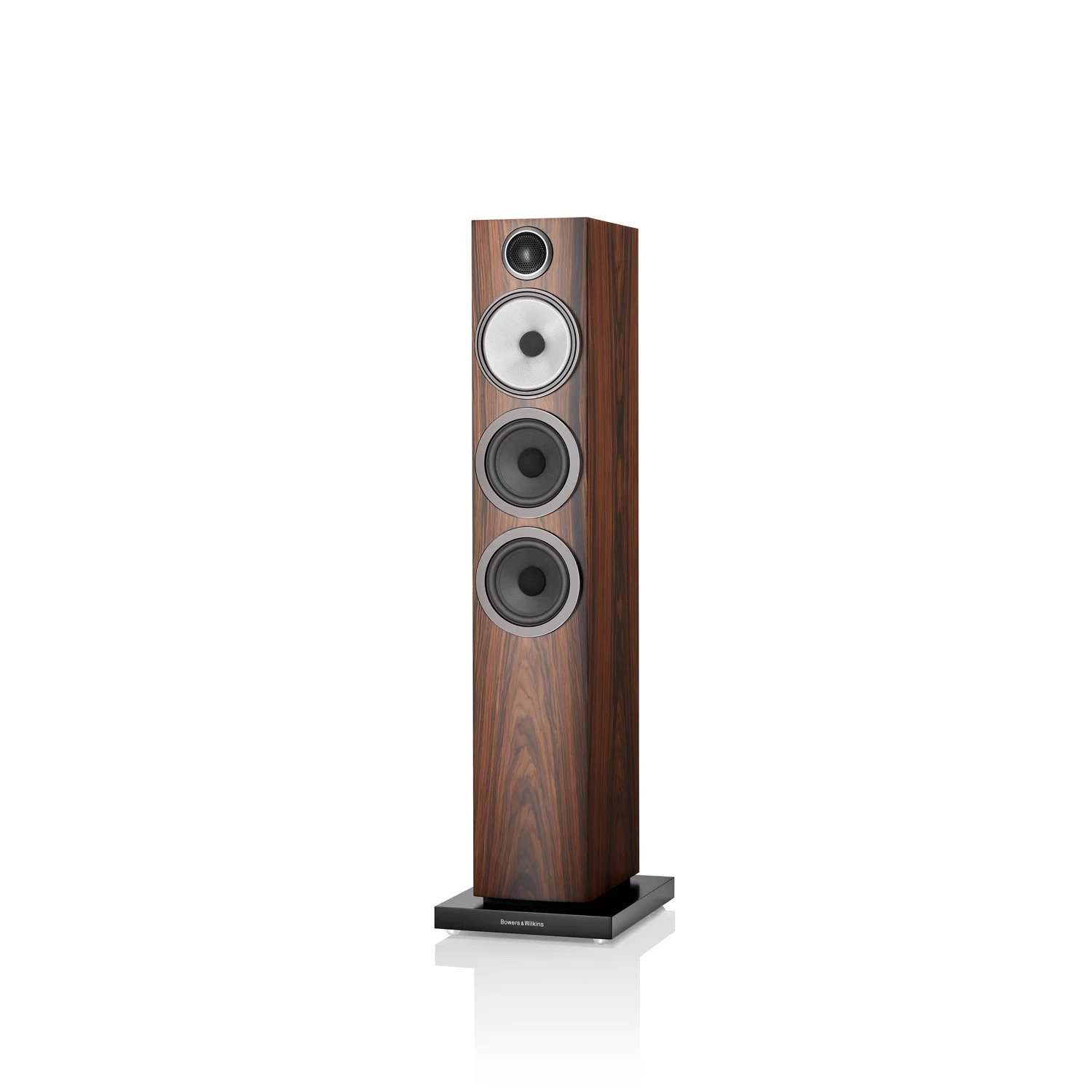 Bowers-Wilkins-704-S3-Mocha-Perspective.jpg
