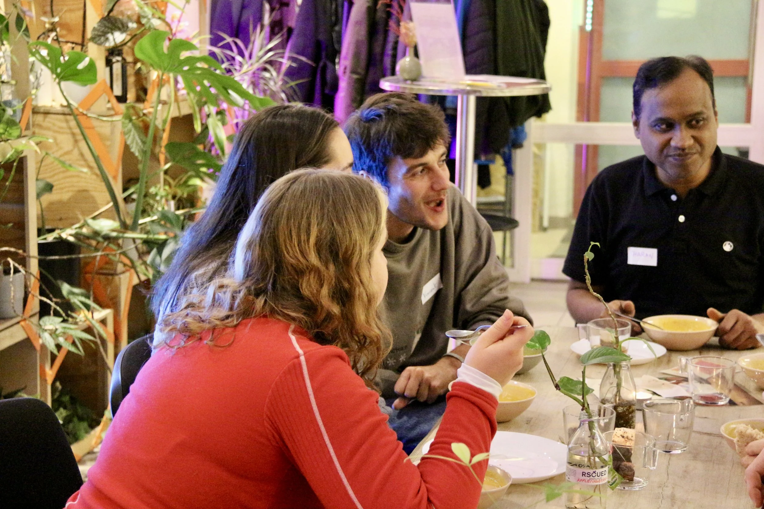 CommunityCafé (06/02) 