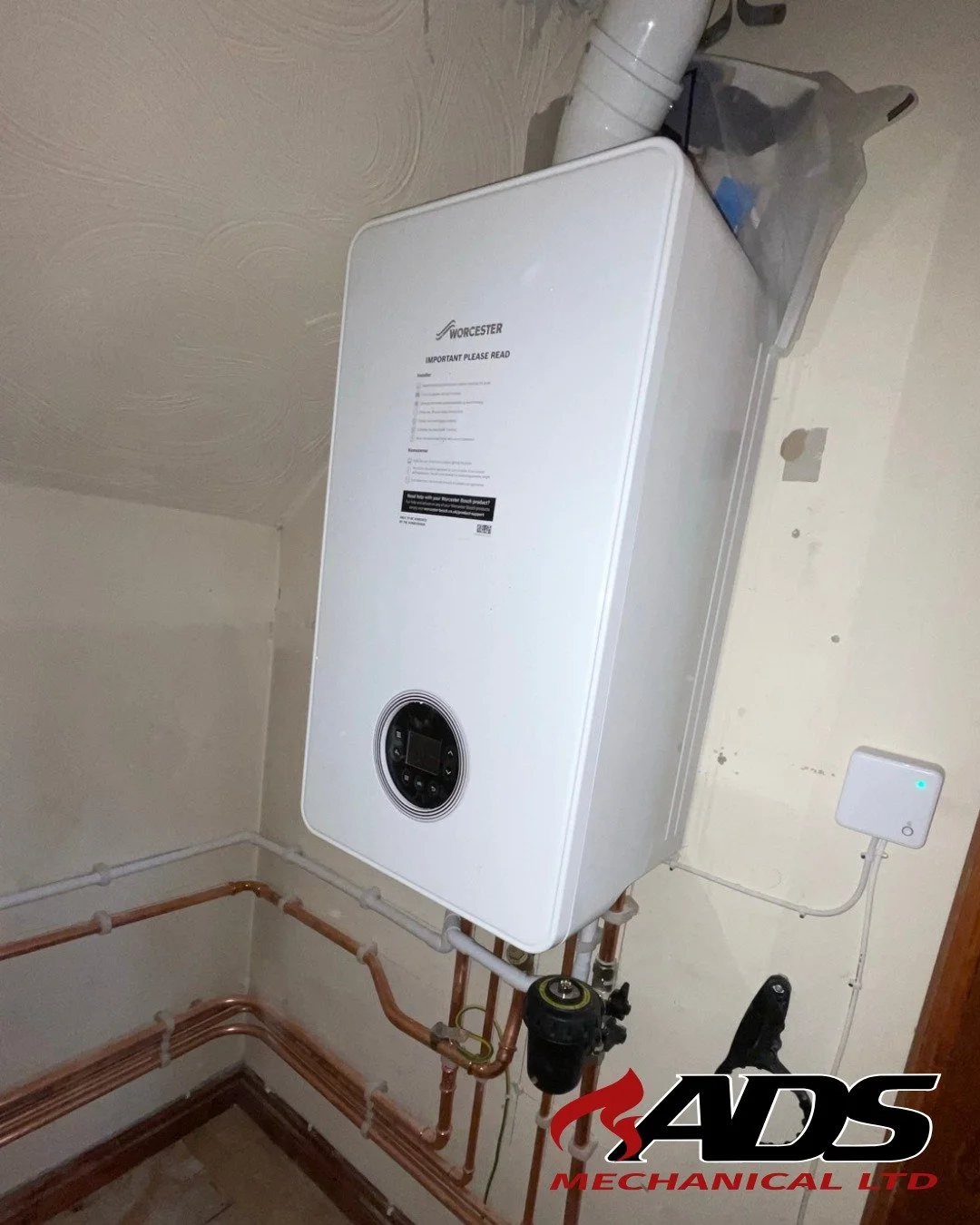 🔥 Another successful upgrade completed in Carrickfergus! 🔥

We recently helped a customer switch from oil to gas with a brand-new high-efficiency boiler installation. 🚿✨

✅ Lower running costs
✅ More energy-efficient
✅ Reliable hot water &amp; hea