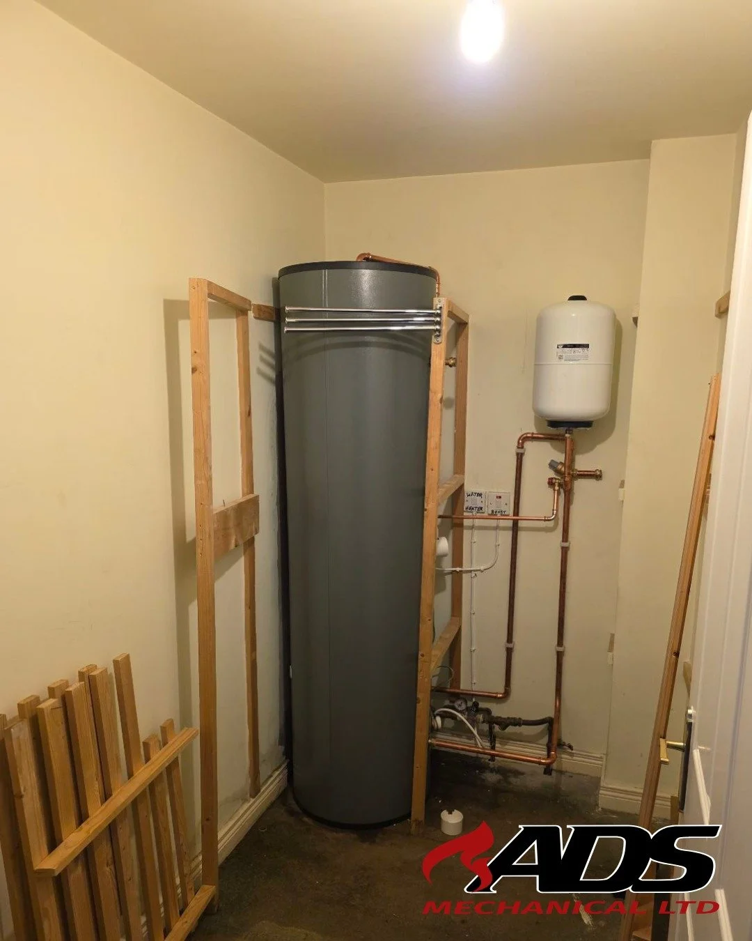 🔥 Upgrade Your Hot Water System with ADS Mechanical! 🔧💧

Say goodbye to cold showers and inefficient heating! 🚿
Our expert team at ADS Mechanical specialises in professional hot water cylinder installations &mdash; ensuring you get reliable, ener