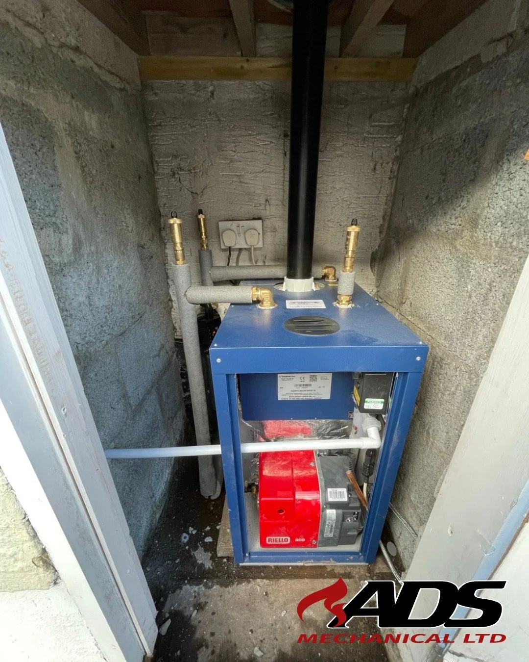 🔥 Before ➡️ After 🔥
Another oil-to-oil conversion + hot water cylinder replacement done right by Ads Mechanical!

Efficient, reliable, and built to last.
Need an upgrade? We&rsquo;ve got you covered.

📞 DM us today for a free quote!

#AdsMechanica