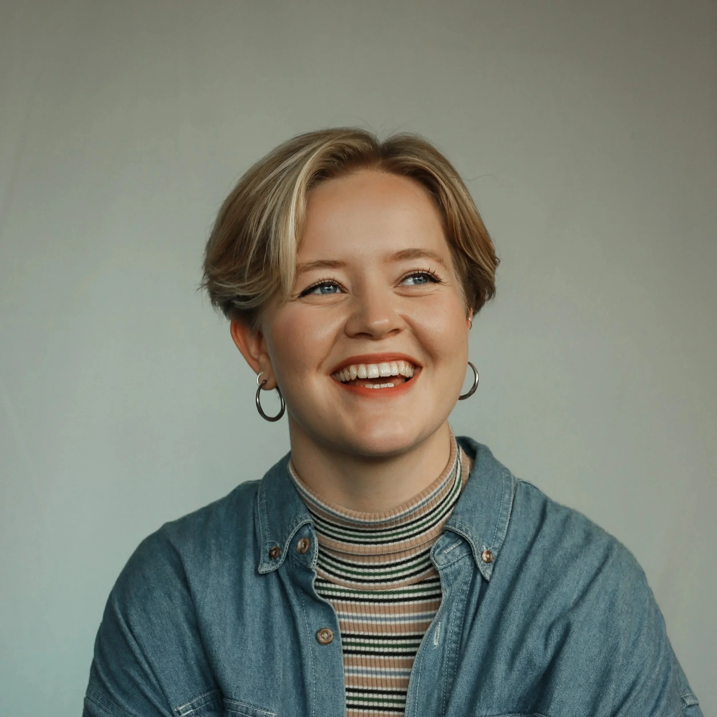 Hannah Wengard Headshots