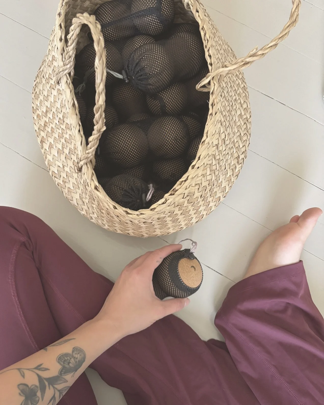 Oletko jo tutustunut Tyynin suosituimpaan tuntiin, Triggerpoint Yiniin? ✨

Triggerpoint Yin -syv&auml;sukellus on kahden tunnin pidennetty harjoitus, miss&auml; p&auml;&auml;set sukeltamaan keho-mieli-sielun syvyyksiin ja faskioiden maagisiin verkost