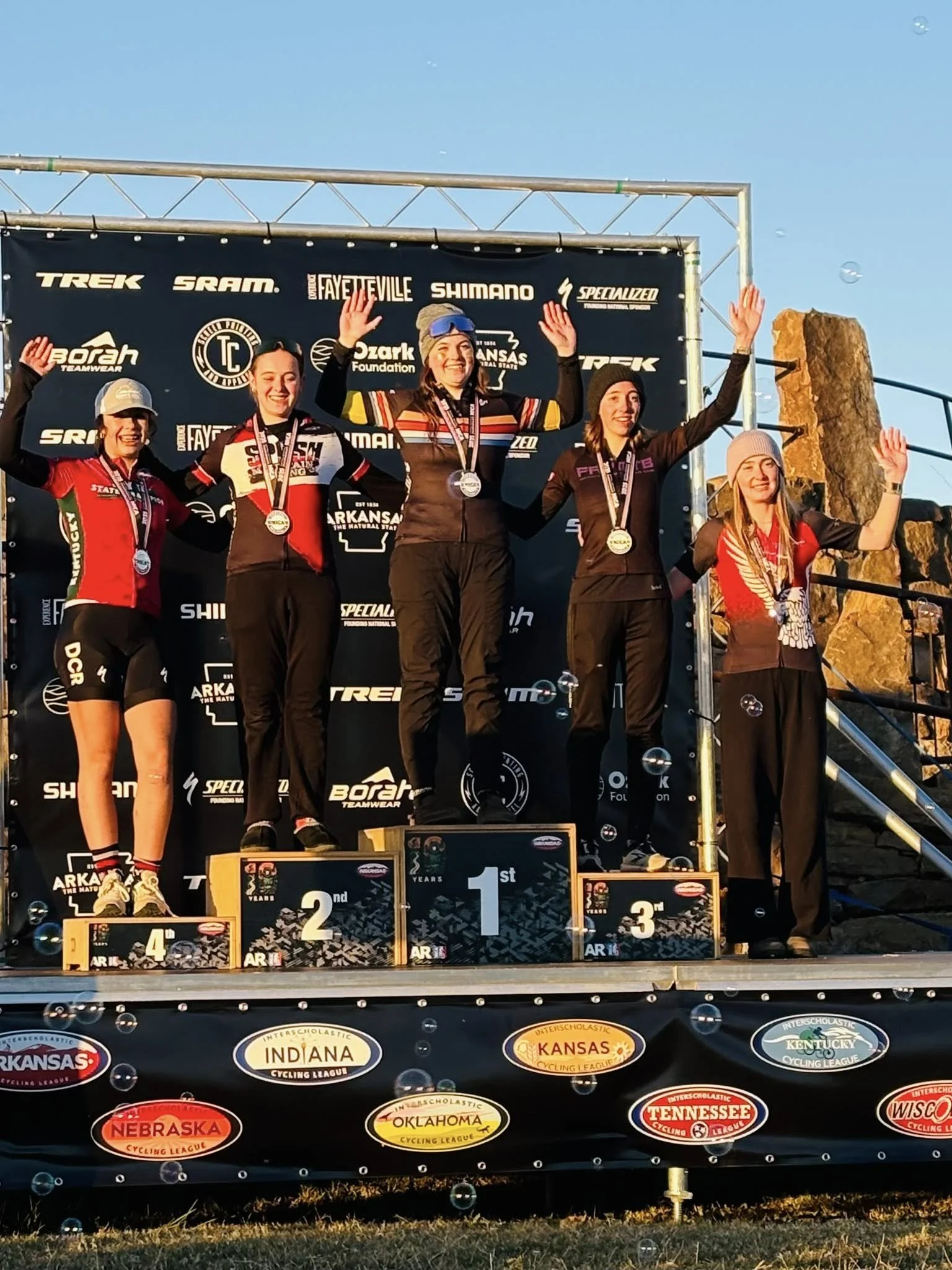 avis-podium-regionals25.jpg