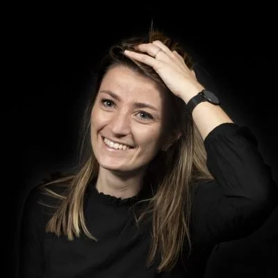 Saskia-Littooij-sessie-Mett-scaled-e1727688051819-400x400.jpg
