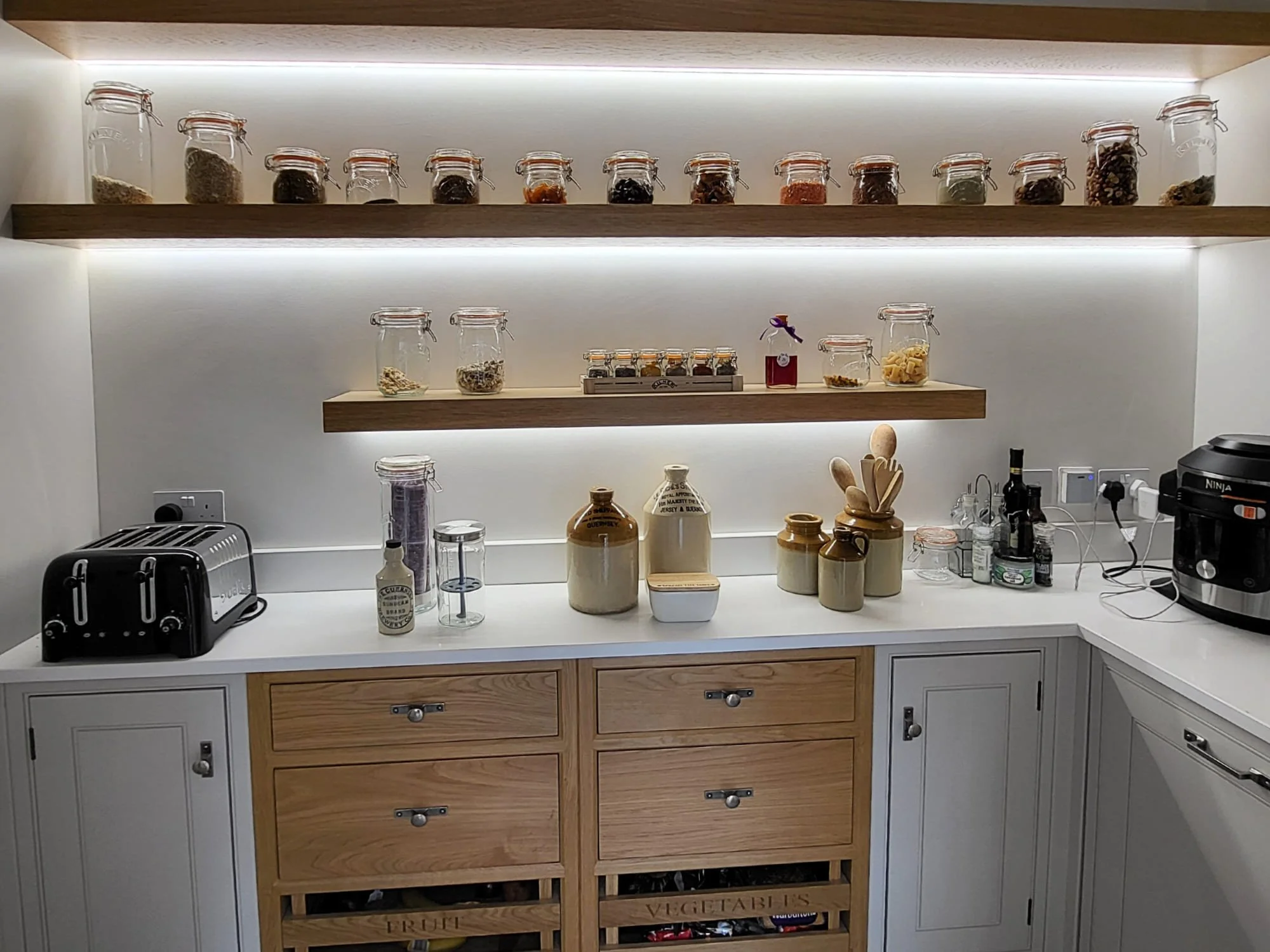 lee pantry 5.jpg