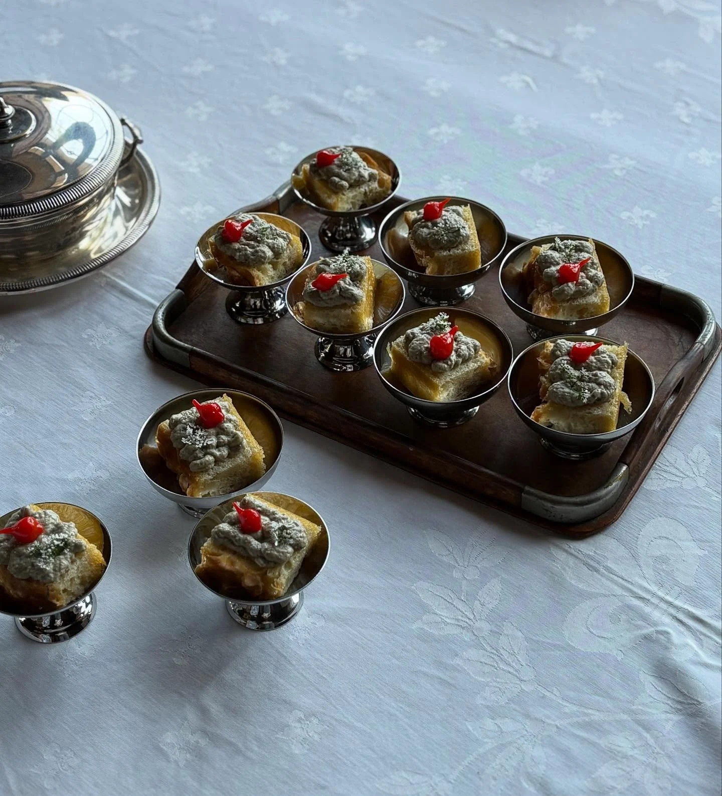 D&eacute;tails

Chez Bonne Ch&egrave;re, tout est pens&eacute; pour vous faire vivre une exp&eacute;rience exceptionnelle. 

#bonnechereclub#bonnechere#saintemilion#chefprive#chefadomicile#mysaintemilion#tourismesaintemilion