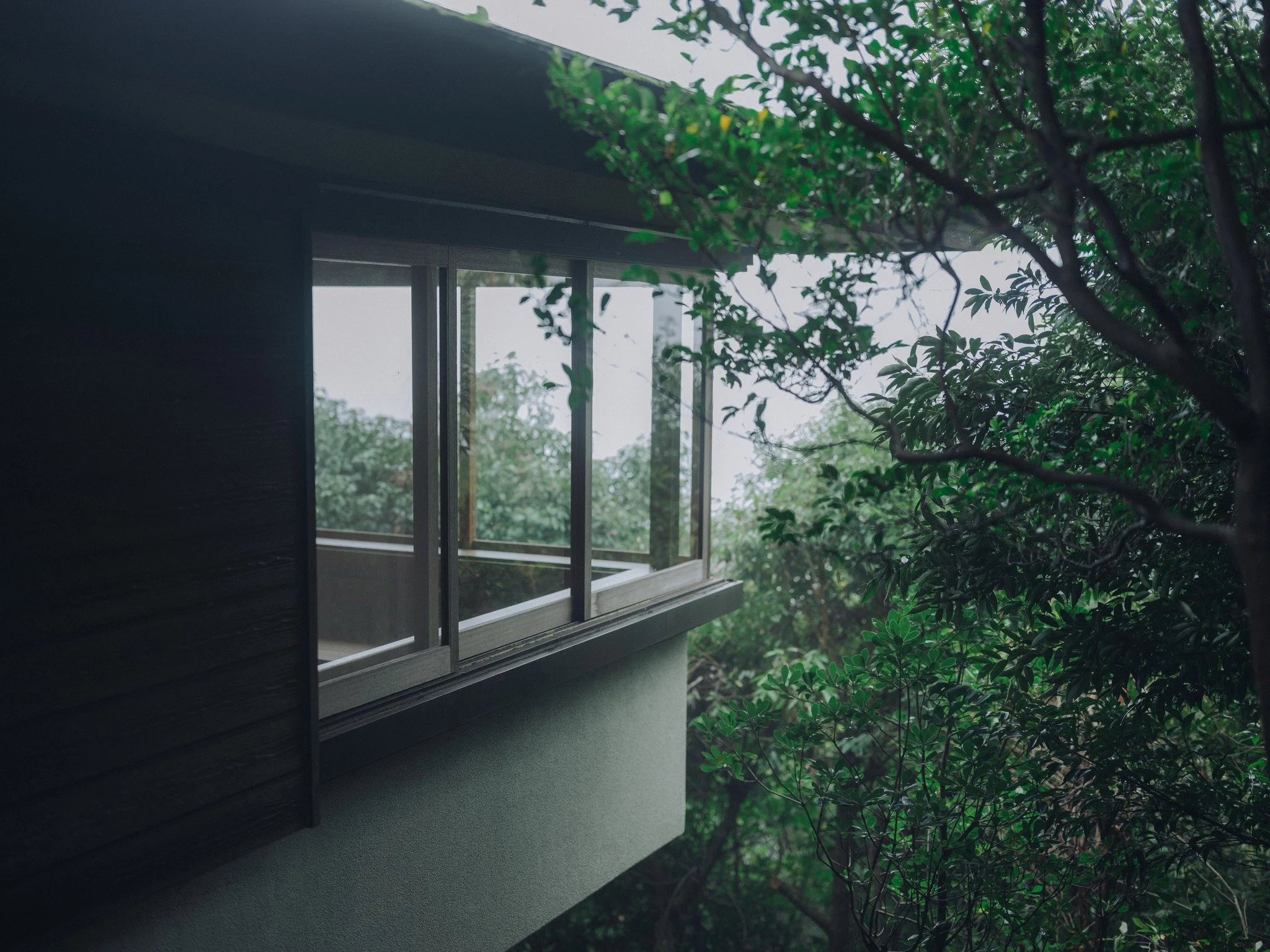 ベッドから見える海の景色

The sea view from the bed

#hyakkeihanare #mine #nagi #貸別荘 #シーダーハウス #ミッドセンチュリー #伊豆 #伊豆高原 #伊豆旅行 #オーシャンビュー