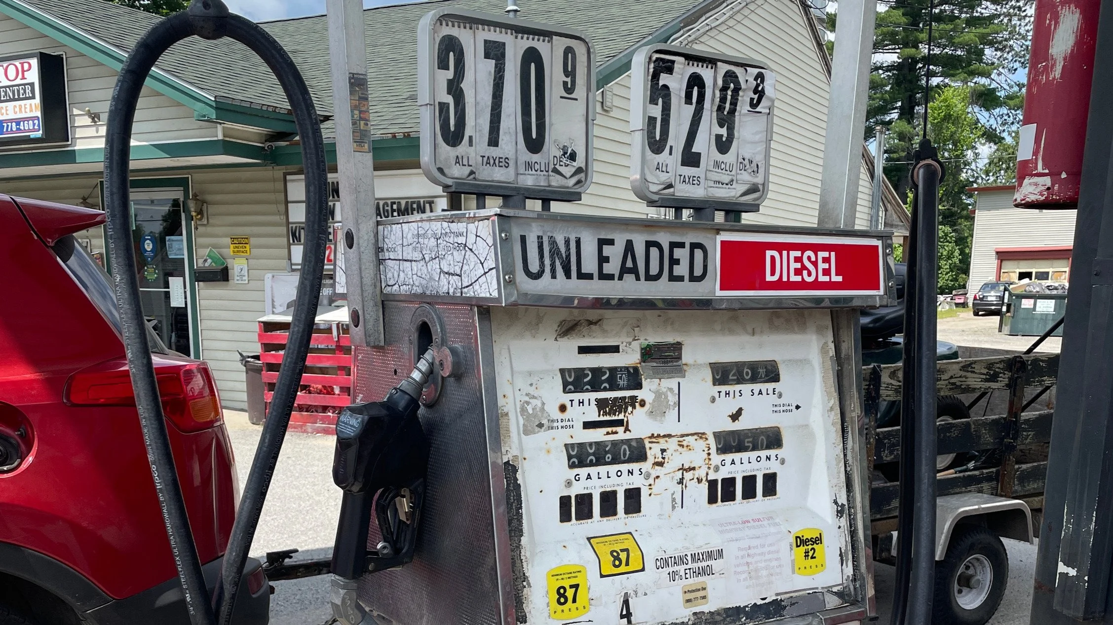 The Gas Station That Runs on Trust