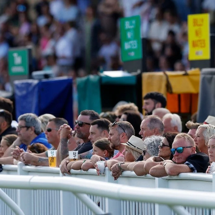 TOMORROW&rsquo;S RACING &ndash; A QUICK TICKET UPDATE 

Heading to us tomorrow? Here&rsquo;s a quick update to help you plan your visit.

🎟️ Paddock Enclosure tickets are available in advance only, while numbers last. They will not be available on t