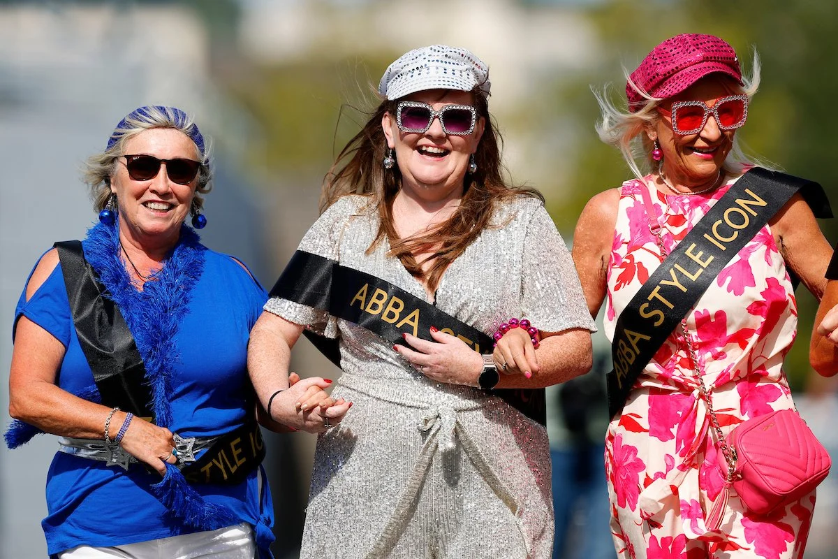 🪩WHAT AN AFTERNOON SO FAR! 🪩

We're halfway through and you're really embracing the ABBA theme! 💃✨

🪩 Our Style Icons are out in force! From sequins and sparkle to some seriously impressive ABBA-inspired outfits, you've certainly dressed to impre