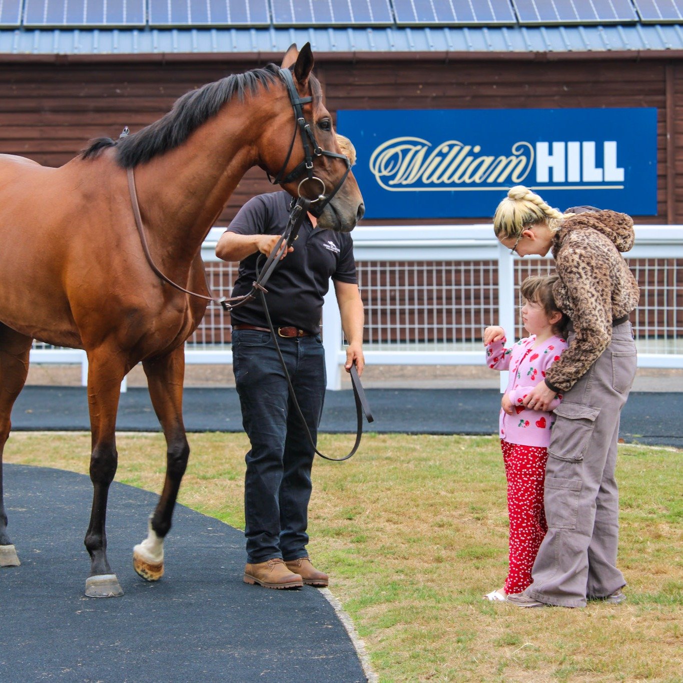 🐴 A little look back at a very special day...

It&rsquo;s been just over a week since we welcomed families supported by Children's Hospice South West to our Meet A Racehorse event as part of National Racehorse Week.

From meeting Dolce and Bernie to