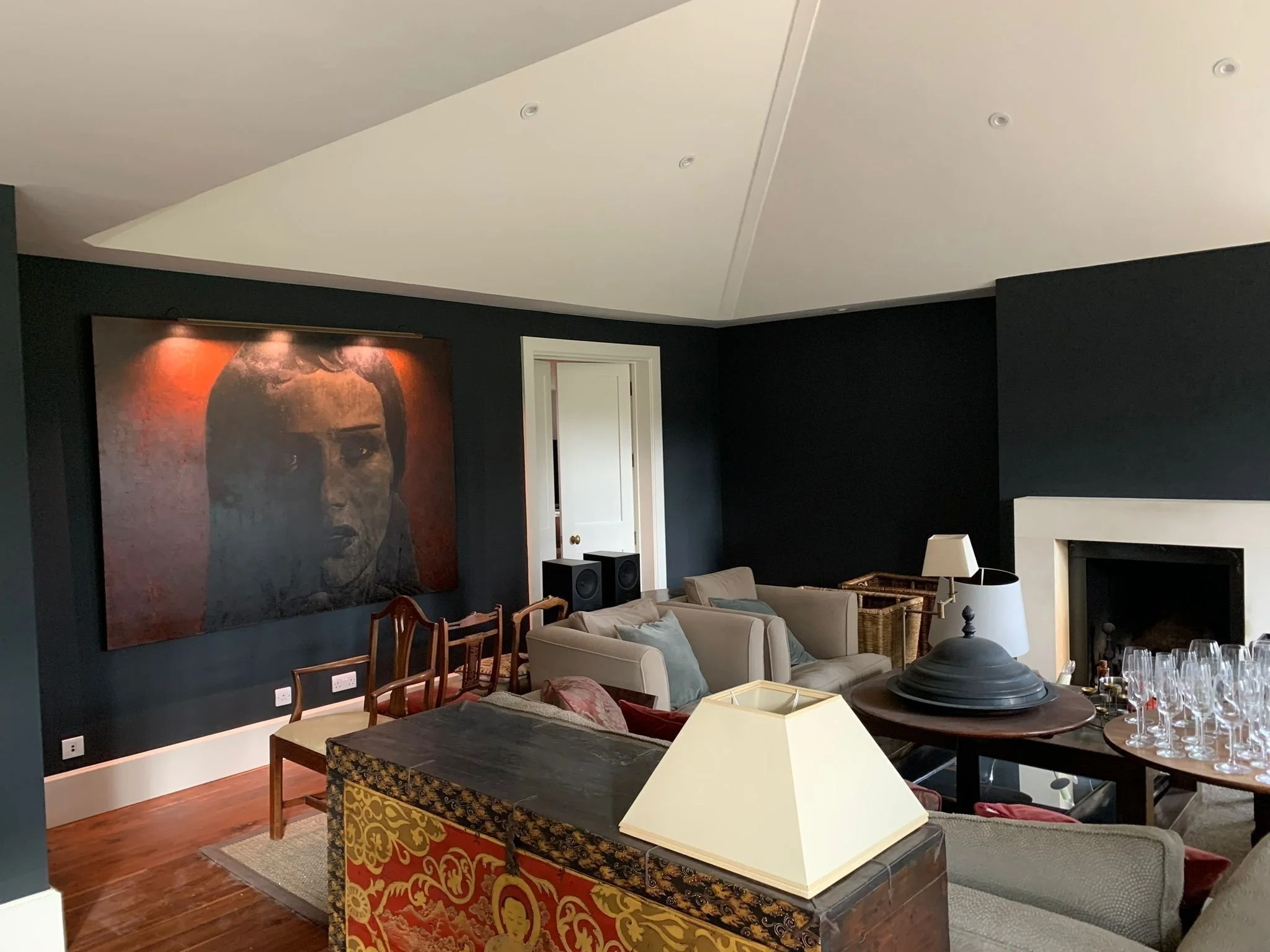 professional painter decorator available for work near me. interior decorator. dulux paint. farrow and ball