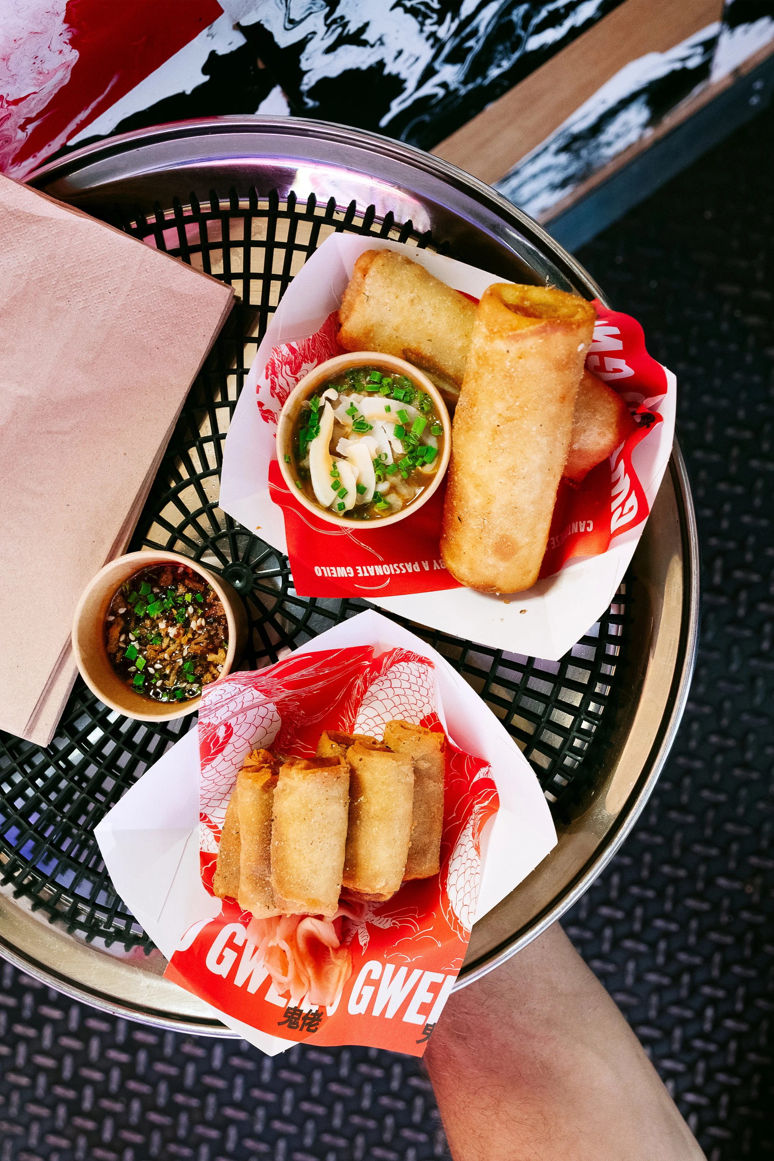 TraySpringrolls.jpg