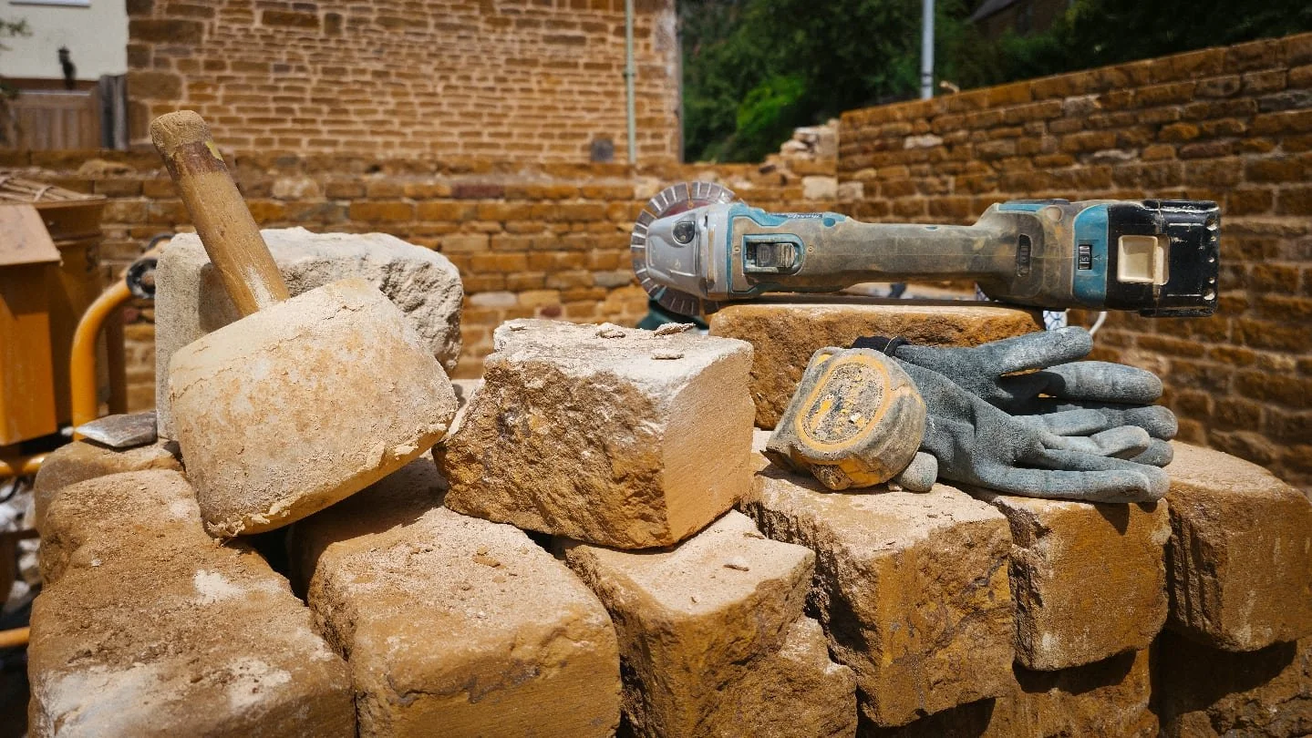 I have owned this mallet since I began learning banker masonry, and it is in need of a new handle and head.
#stonemason