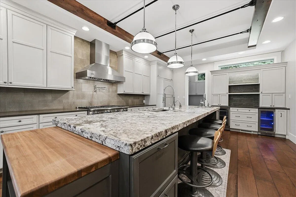 kitchen 1.webp