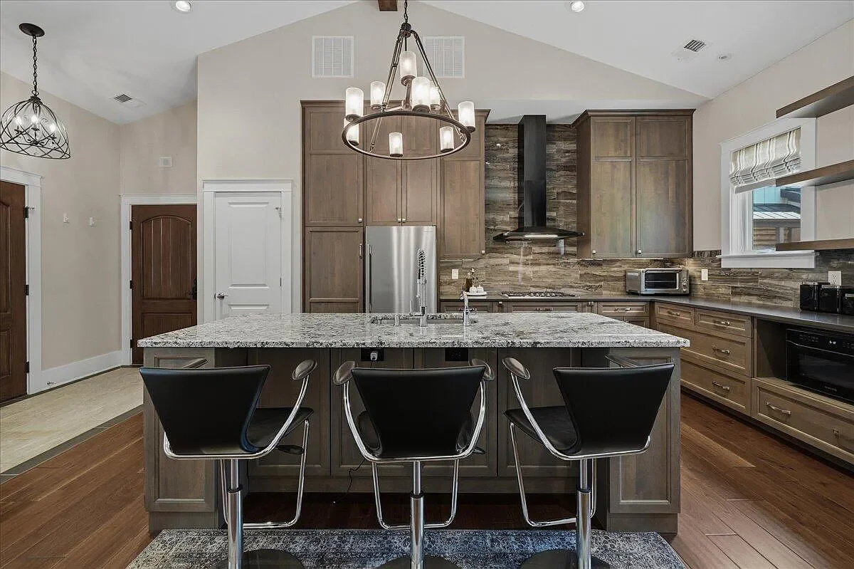 MILH kitchen 3.webp
