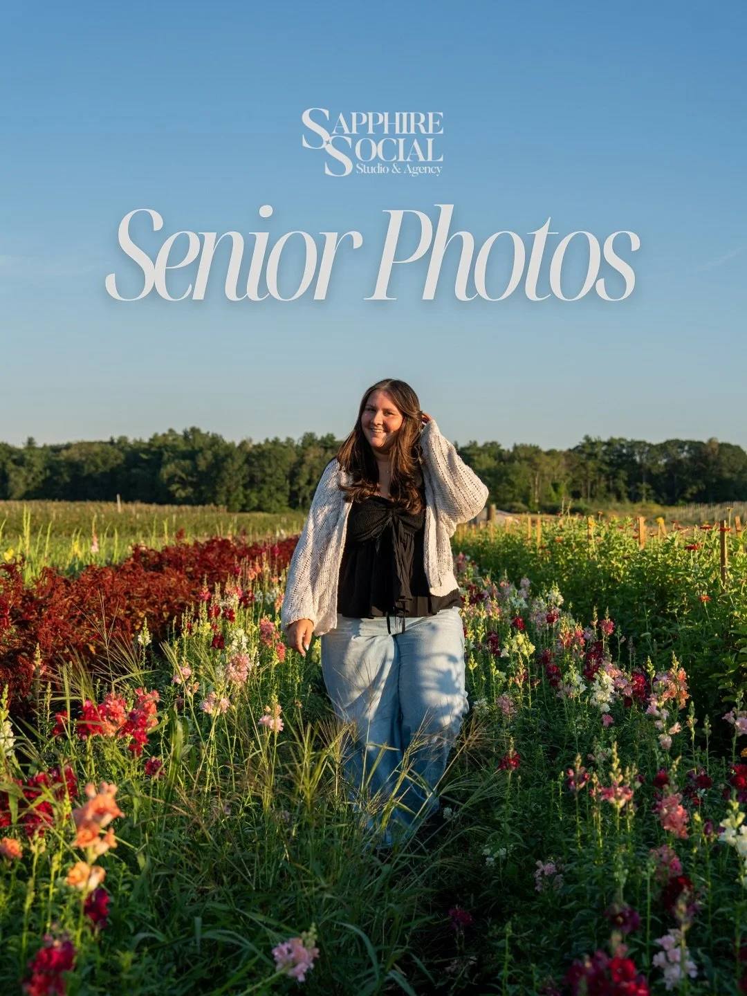 Celebrate your senior year with photos that shine✨ Choose from Mini, Standard, or Deluxe photo sessions to celebrate this milestone!