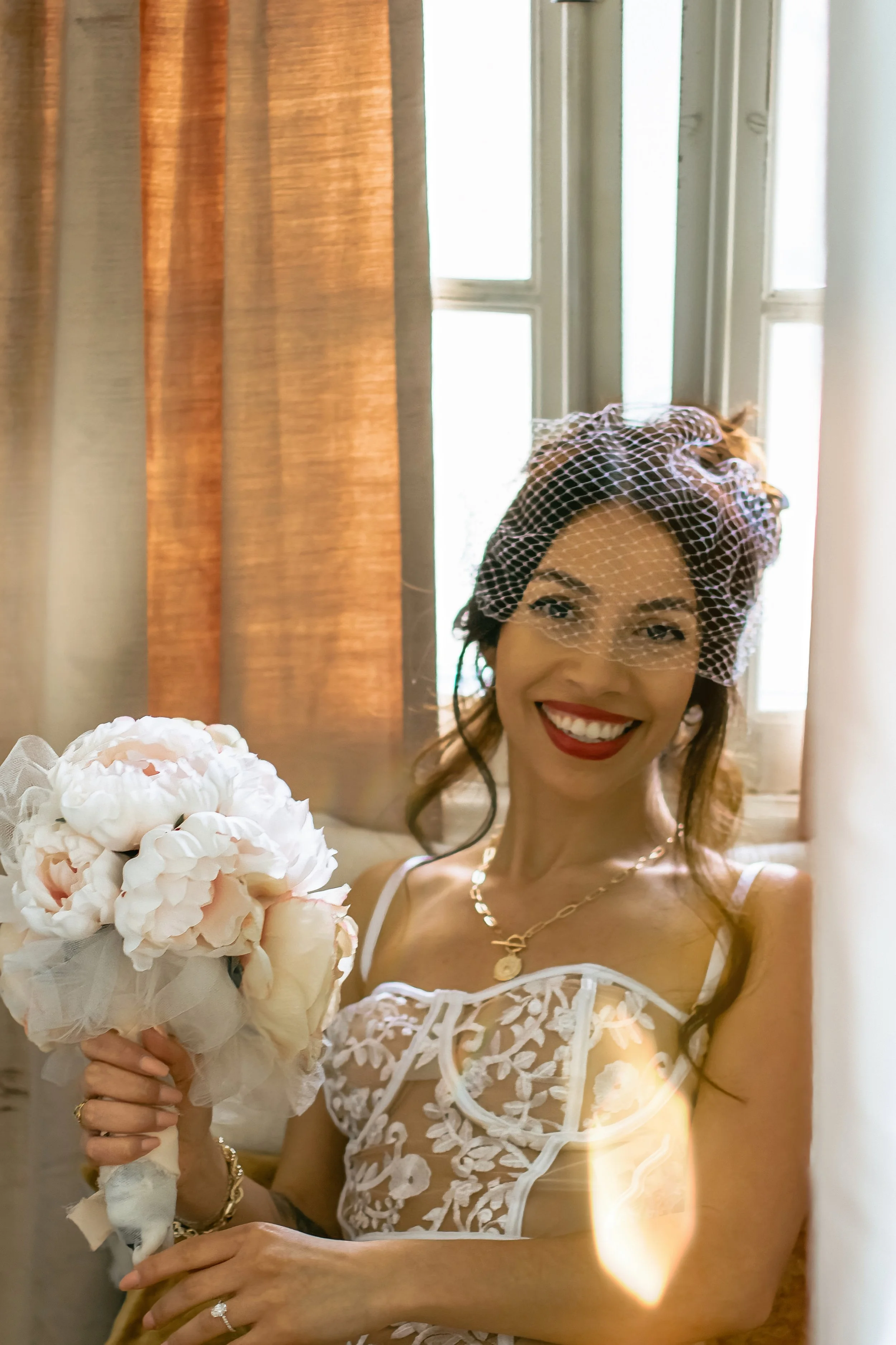 Answers to Your Most-Asked Questions About Chicago Boudoir Photography