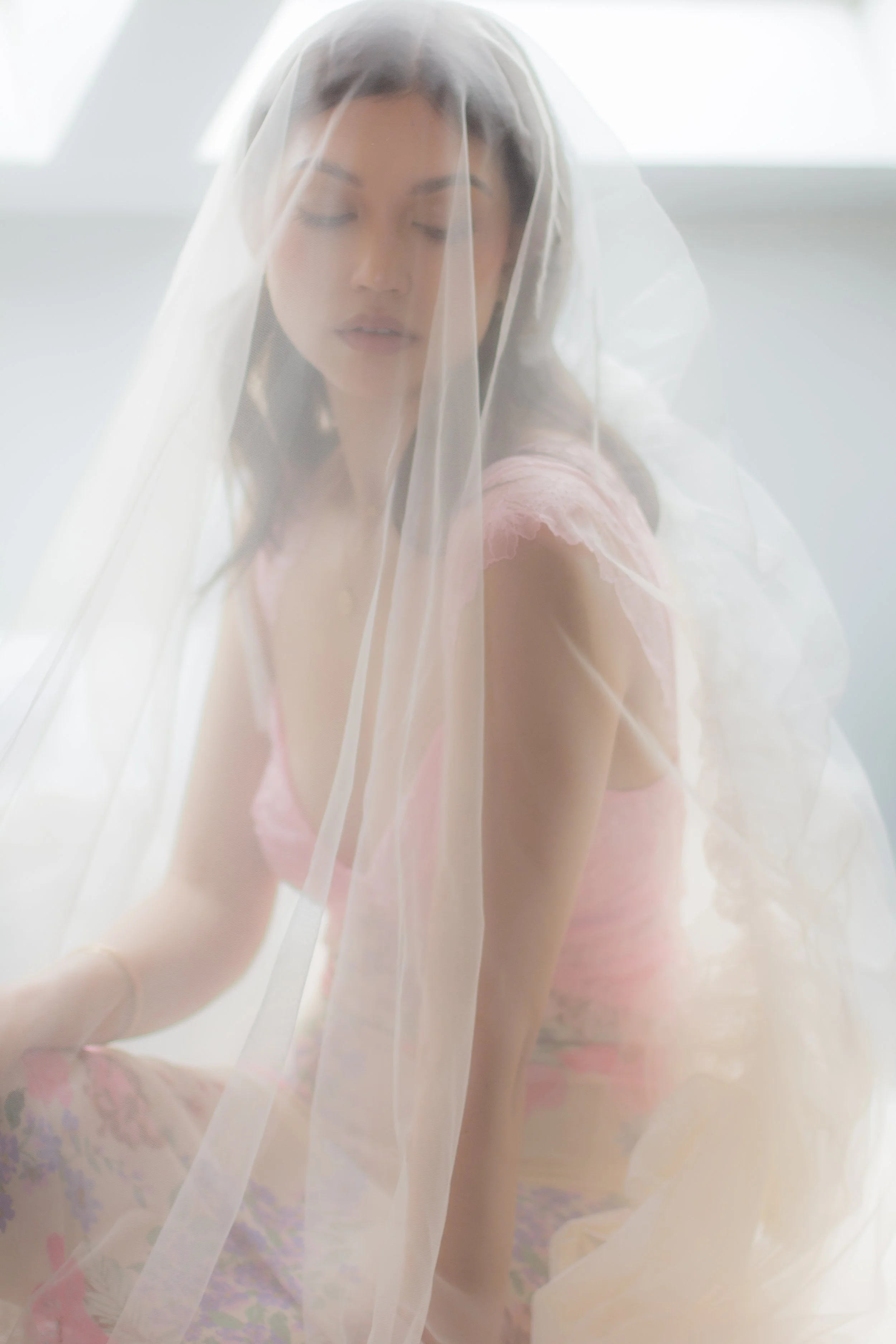 5 Boudoir Outfit Trends Taking Over Chicago in 2026 (That Aren’t Just Lingerie)