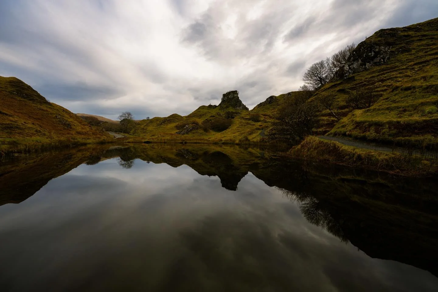 Fairy Glen on the Isle of Skye is somewhere I&rsquo;ve been meaning to get to for a few years - every time I end up on Skye I forget to visit. Finally spent some time on Skye&rsquo;s west coast so stopped by this really weird little landscape. 

#tra