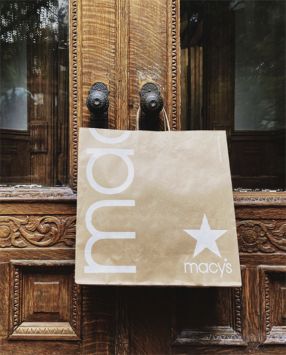 macys-brand-shopping-bag-social-lr.png