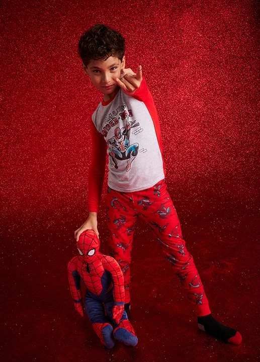 macys-giving-boy-415123CFD1-lr.jpg