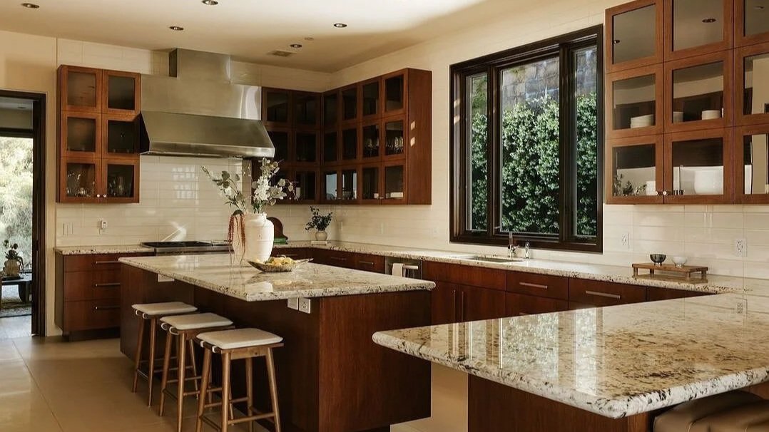 Piuma_kitchen_no_mls.jpg