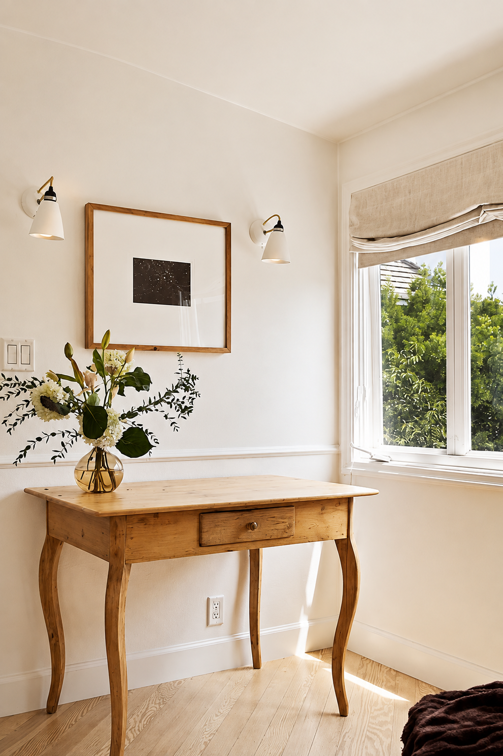 a_bright_minimal_interior_corner_scene_in_a_calm.png
