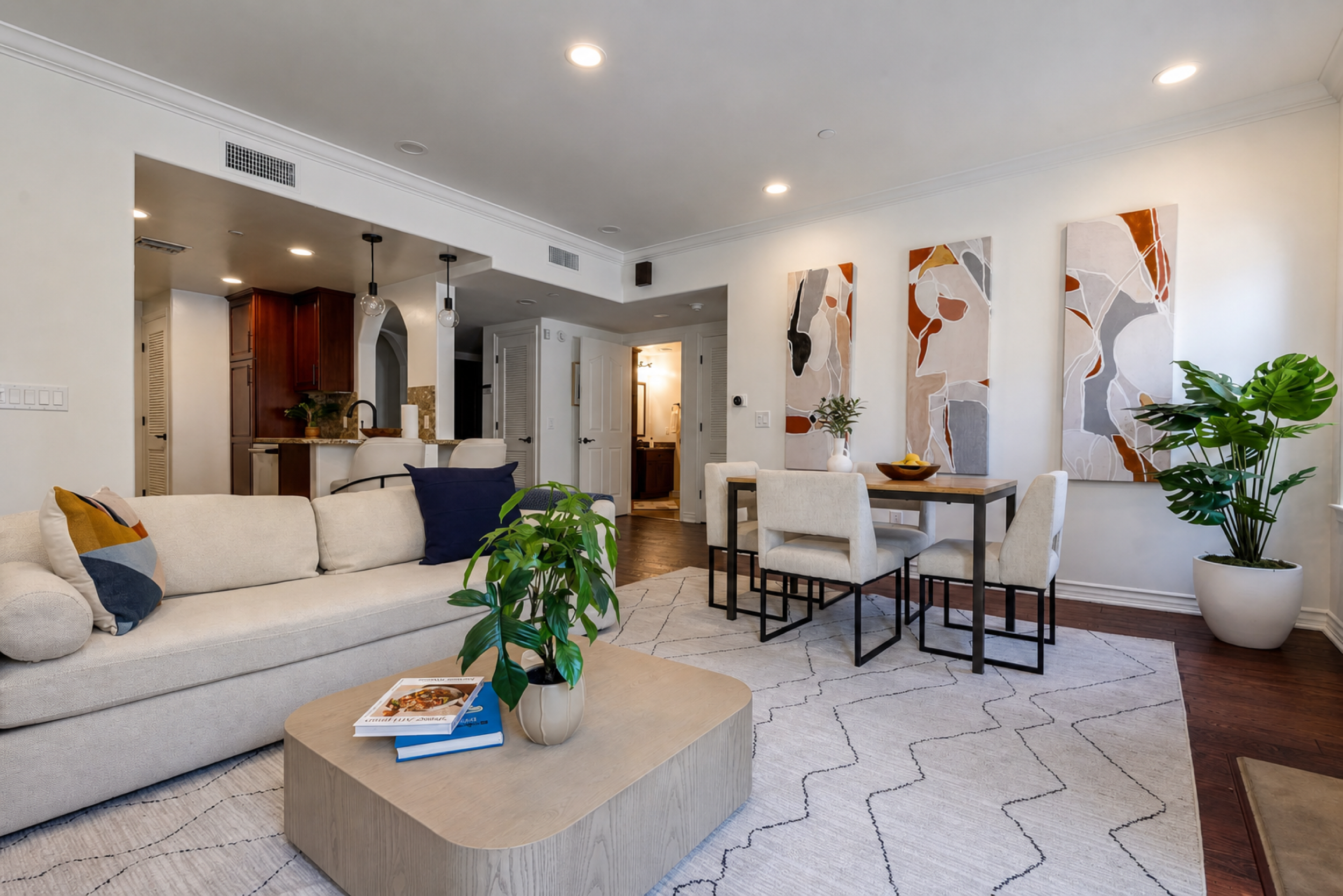 IMG_2758_luxury_retouched.png