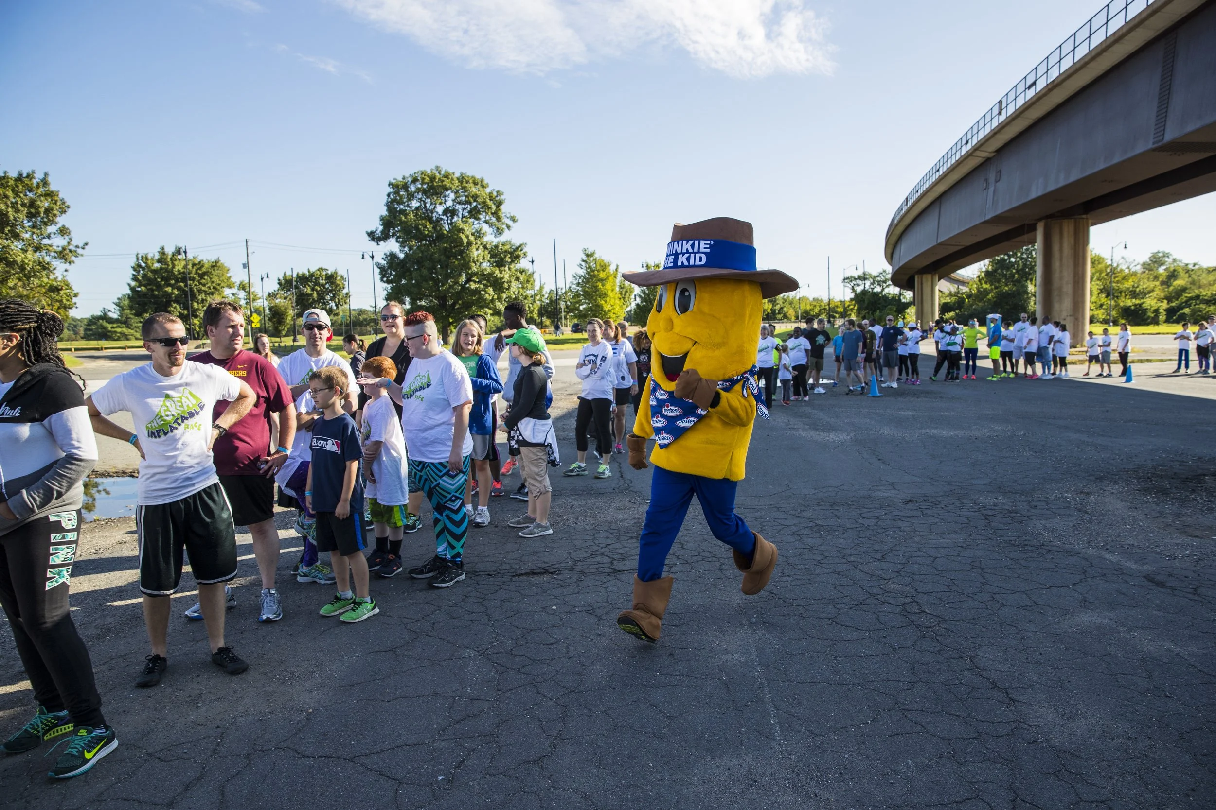 Hostess Twinkie the Kid Great Inflatable Race IMG_9401.JPG