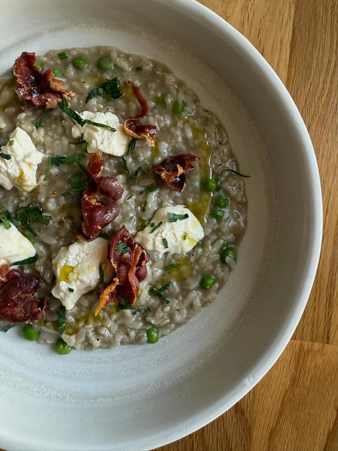 Risotto of the Day 
Porcini mushroom, peas, crispy prosciutto &amp; whipped ricotta.
Delicious flavours, perfect for spring 🌿

Open from 5pm
Book an early table before the game (go Broncos 💪)
Or order takeaway / Uber Eats ✨