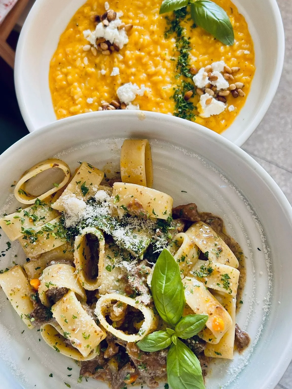 Start with something bitter &amp; bright 🍷
San Bitter, prosecco, red vermouth

Then settle in 🍝
Spaghetti vongole
Calamarata pasta
Pumpkin &amp; goat&rsquo;s cheese risotto with thyme &amp; toasted pine nuts