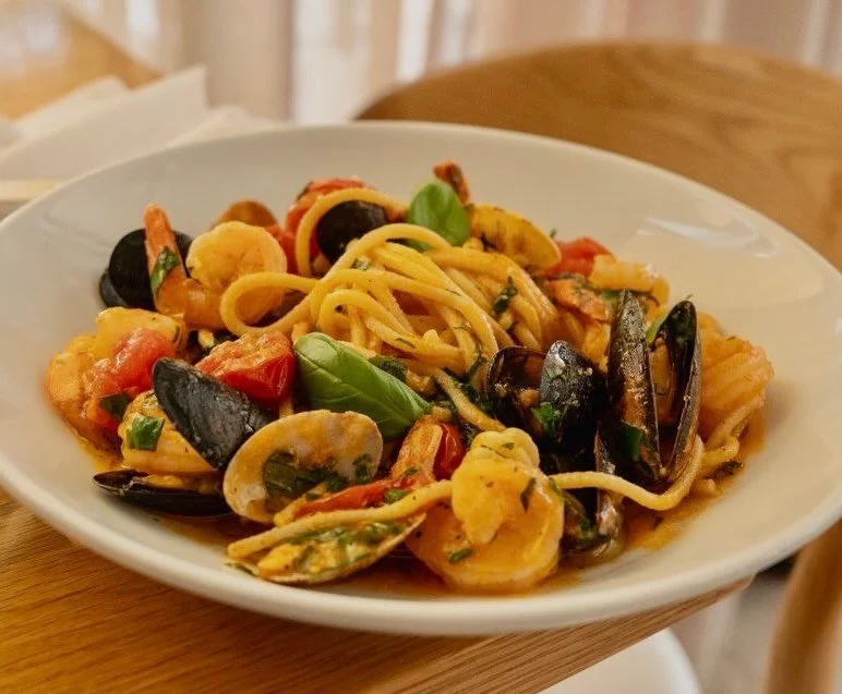 Festa della Mamma 🌸​​​​​​​​​​​​​​​​
For the woman who deserves everything - start with the seafood pasta. 🦐🥂
Celebrate Mother&rsquo;s Day with us, &agrave; la carte menu and specials. Oh and a complimentary Prosecco for mama.
Limited tables remain