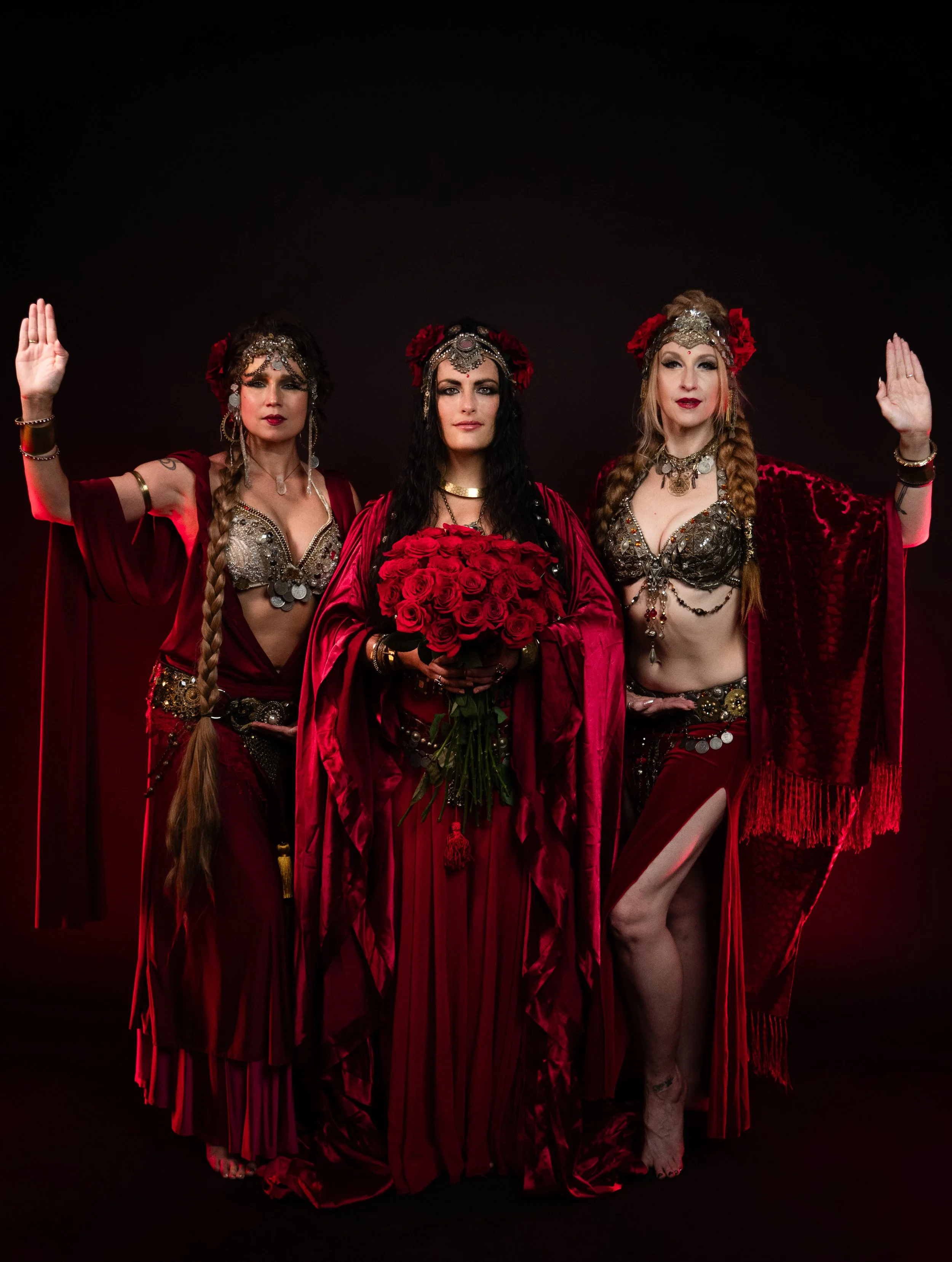 Marya&Dancers_03-2.jpg